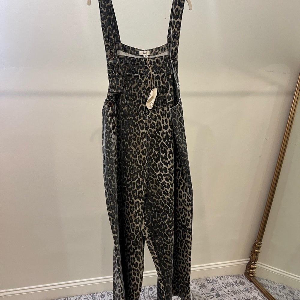 NWT Easel Cheetah Jumpsuit